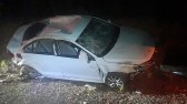Duas pessoas ficam feridas em capotamento na PRC-280