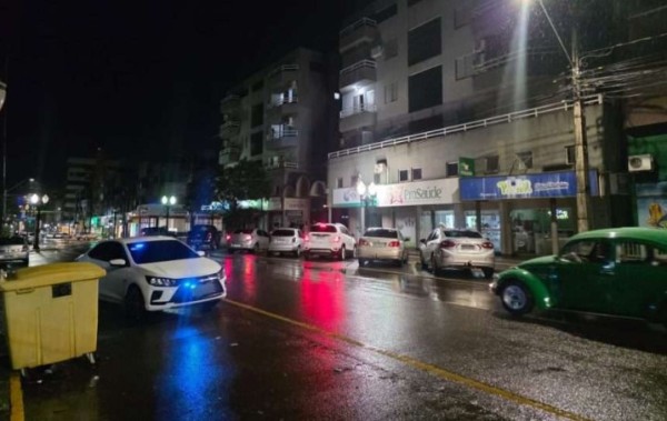 Homem investigado por homicídio é achado morto em apartamento