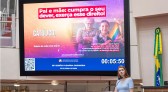 Lei que garante autonomia dos pais sobre educação sexual é destacada em plenário