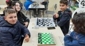 Secretaria de Educação equipa escolinhas esportivas de Xadrez e Tênis de Mesa