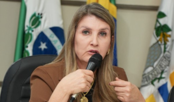 Vereadora propõe semáforo em cruzamento movimentado para reduzir riscos de acidentes