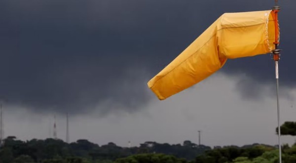 Paraná recebe alerta de tempestades fortes com granizo e ventos de até 100 km/h em 126 cidades