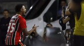São Paulo vira sobre o Bragantino fora de casa e segue líder do Brasileirão