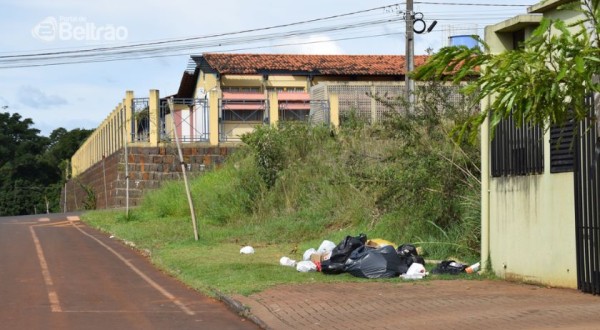 Moradores da Cidade Norte pedem atenção aos serviços básicos de coleta de lixo, água e energia