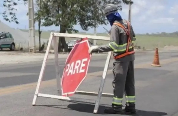 Rodovias terão sistema pare e siga em Francisco Beltrão e região nesta sexta (27)