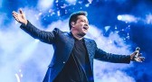Cantor Leonardo sobe ao palco da Expobel neste sábado (16)