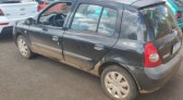 Carro furtado é encontrado abandonado no bairro Padre Ulrico