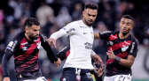 Corinthians e Athletico empatam sem gols em jogo marcado por confusões e lesões