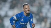 Cruzeiro vence o Coritiba fora de casa e entra no Top 10 do Brasileirão