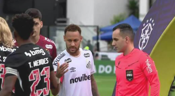 Santos goleia o Vasco por 3 a 0 em São Januário pelo Brasileirão