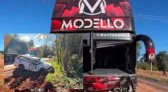 Motorista morre após colisão frontal com ônibus de banda