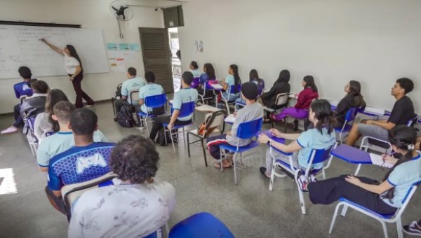 Pisa: Brasil reduz diferença para países ricos no desempenho escolar