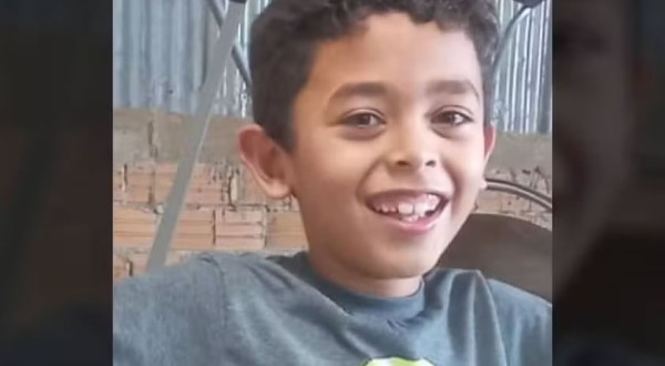 Morre criança de 9 anos baleada na cabeça pelo tio enquanto jogava videogame no Paraná; família autoriza doação de órgãos