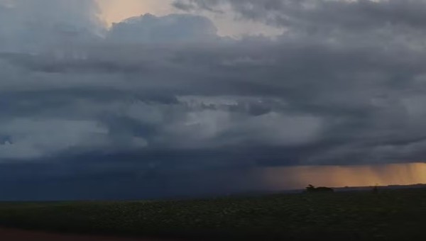 Estado recebe novo alerta de tempestades com chuvas e ventos fortes para 321 cidades