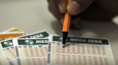 Mega-Sena sorteia prêmio acumulado de R$ 100 milhões nesta quinta-feira