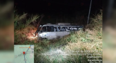 Capotamento de micro-ônibus deixa três mortos e 14 feridos no interior de SP