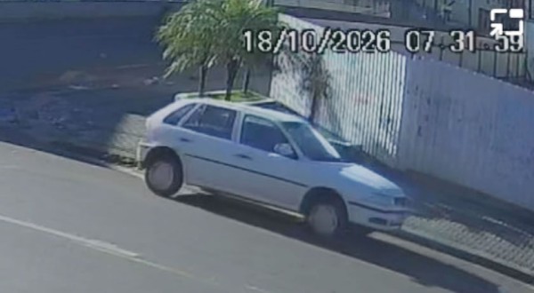 Polícia Civil procura Gol furtado no centro