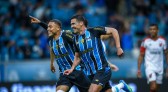 Grêmio vence Athletico por 2 a 0, deixa o Z4 e ganha posições no Brasileirão