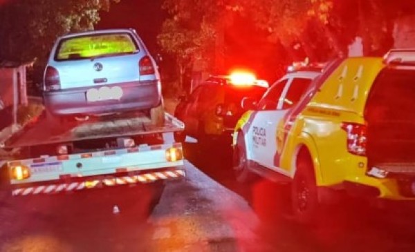 Homem esfaqueia vítima em bar e casal é preso após tentativa de homicídio