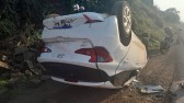 Condutor perde o controle e capota veículo na PR 483