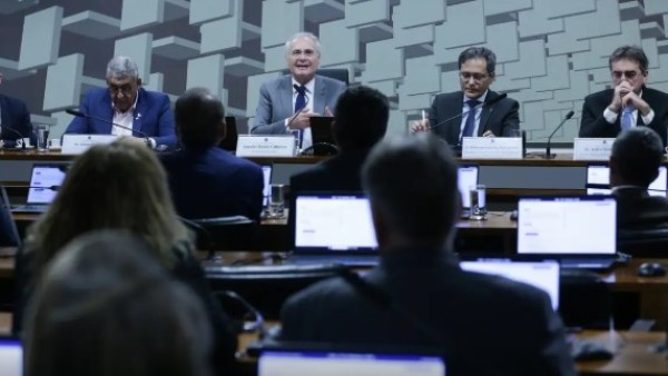 Comissão do Senado aprova isenção do IR para quem ganha até RS 5 mil