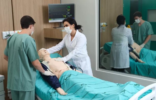 Novo exame anual do MEC vai avaliar qualidade dos cursos de medicina
