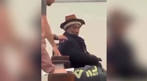 Homem é preso após ato obsceno durante missa em igreja