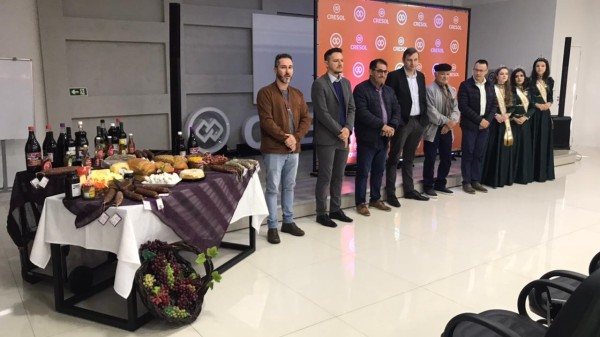 Festa do Vinho e do Queijo é lançada com degustação de produtos da festa