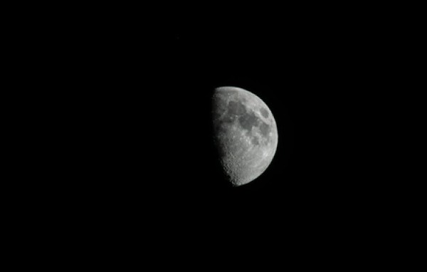 Maio será encerrado com Lua Azul e microlua no mesmo dia