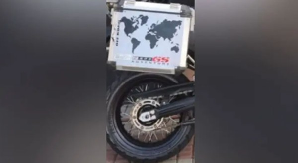 Baú de moto é perdido