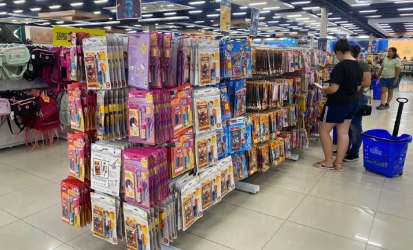 Havan projeta aumento de 20% nas vendas de material escolar