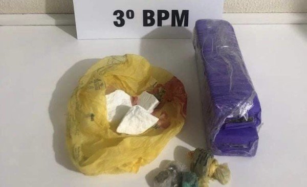 Polícia Militar apreende maconha e cocaína em Itapejara D’Oeste