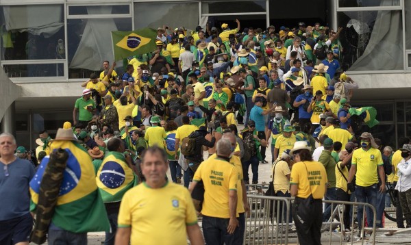 Supremo julga primeiros réus pelos atos golpistas de 8 de janeiro