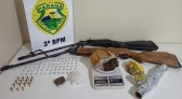 Drogas e armas apreendidas pela Polícia Militar em Itapejara do Oeste/PR