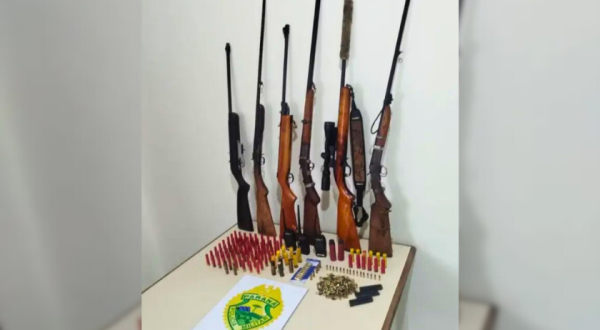 Polícia Militar prende três homens e apreende armas na área rural