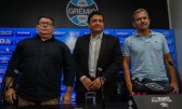 Enquanto negocia com técnico, Grêmio se movimenta no mercado e mira alvos no meio e ataque