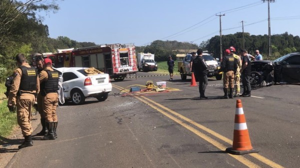 Homem morre em acidente na PR-483; veículo estaria carregado com drogas