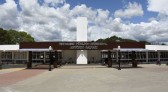 Empresas do mercado municipal iniciam atendimento