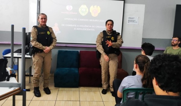 PM realiza palestra sobre violência em escola