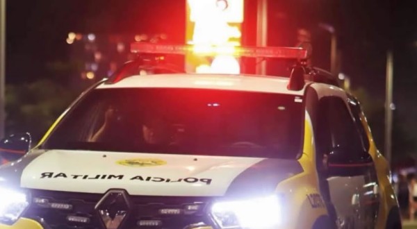 Mulher sofre graves ferimentos e tem dedo amputado após ser agredida pelo sobrinho em bar