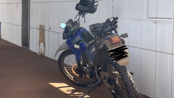 Furto de motocicleta termina com prisão de suspeito 