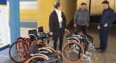 Handebol adaptado recebe novas cadeiras de rodas