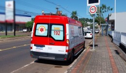 Acidente entre motocicleta e pedestre deixa feridos em Francisco Beltrão