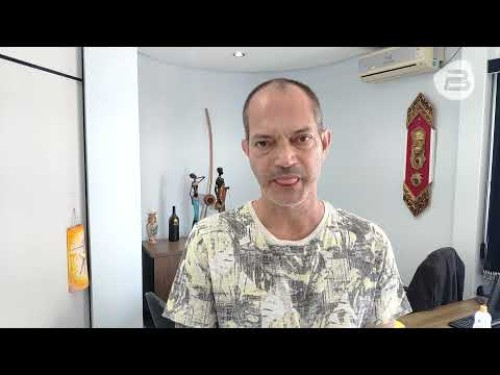 Decorações natalinas já estão sendo instaladas em Francisco Beltrão