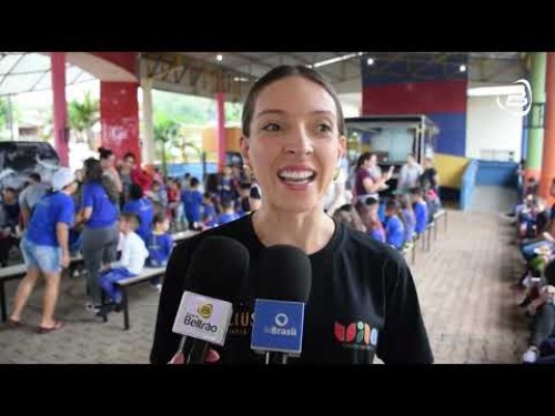 Alunos da Escola Nossa Senhora do Sagrado Coração de Francisco Beltrão participam do projeto “Tá Chovendo Hambúrguer”